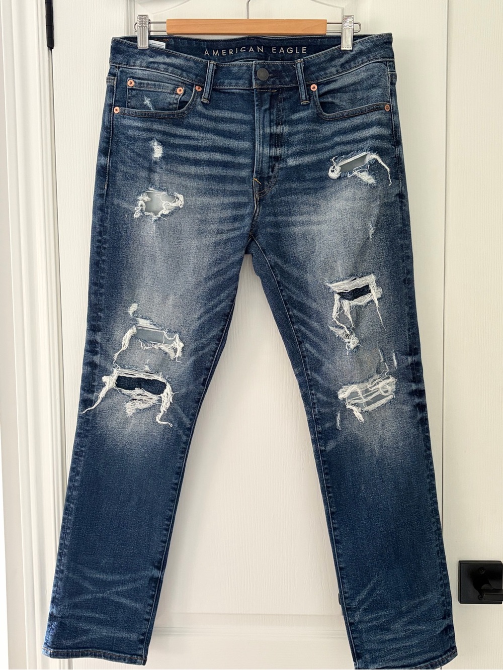 American Eagle Outfitters Men's Dark Blue Distressed Slim Straight Jeans